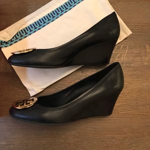 ⚡️FLASH SALE⚡️Tory Burch Sally Wedge Heels